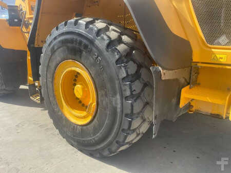 Ładowarki kołowe 2011 Volvo L180G (10)