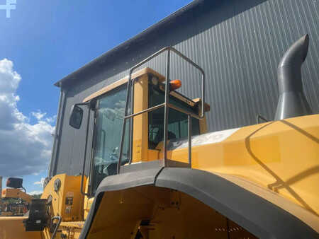 Ładowarki kołowe 2011 Volvo L180G (11)