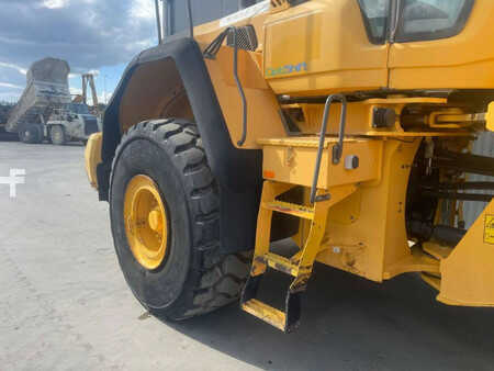 Ładowarki kołowe 2011 Volvo L180G (16)