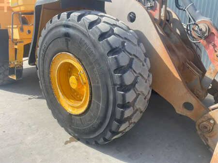 Ładowarki kołowe 2011 Volvo L180G (27)