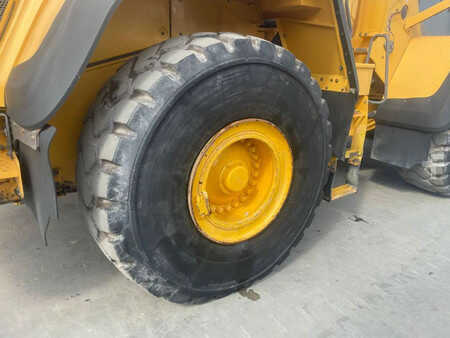 Ładowarki kołowe 2011 Volvo L180G (28)