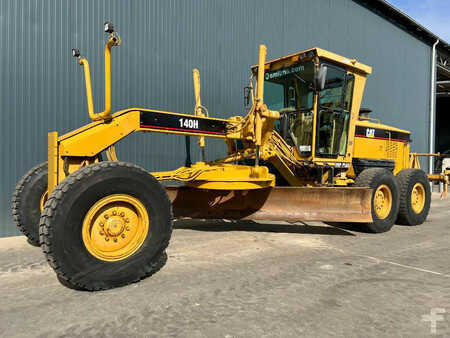 Livellatrici 2007 Caterpillar 140H (1)
