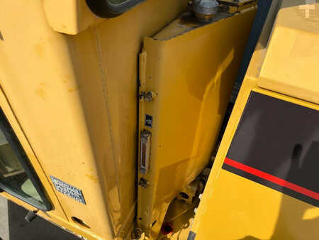 Livellatrici 2007 Caterpillar 140H (11)