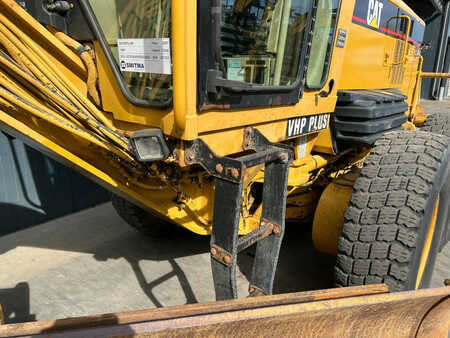 Livellatrici 2007 Caterpillar 140H (13)