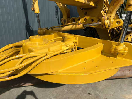 Livellatrici 2007 Caterpillar 140H (17)