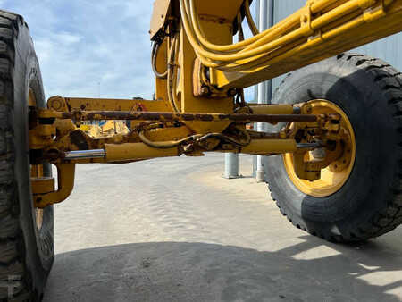 Livellatrici 2007 Caterpillar 140H (20)