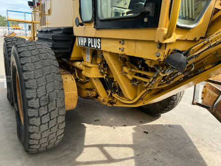 Livellatrici 2007 Caterpillar 140H (26)