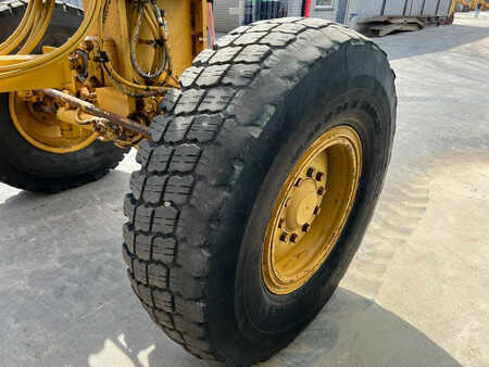 Livellatrici 2007 Caterpillar 140H (35)