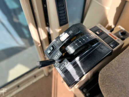 Livellatrici 2007 Caterpillar 140H (38)