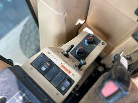 Livellatrici 2007 Caterpillar 140H (39)