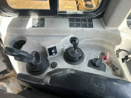 Bulldozer 2005 Caterpillar D7R II (4)