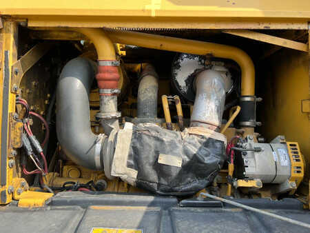 Livellatrici 2003 Caterpillar 140H (16)