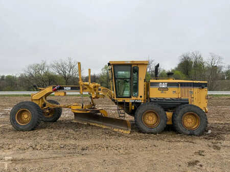 Grader 2003 Caterpillar 140H (2)