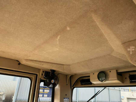 Livellatrici 2003 Caterpillar 140H (21)