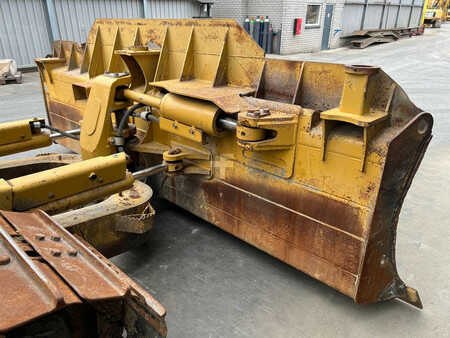 Grondschuivers 2011 Caterpillar D6N LGP (15)