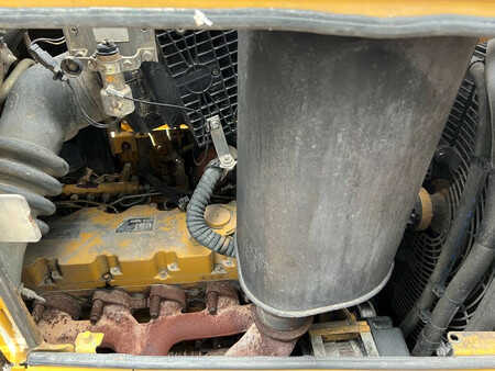 Grondschuivers 2011 Caterpillar D6N LGP (27)