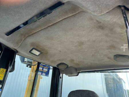 Grondschuivers 2011 Caterpillar D6N LGP (30)