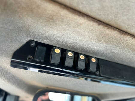 Grondschuivers 2011 Caterpillar D6N LGP (32)