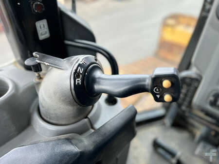 Grondschuivers 2011 Caterpillar D6N LGP (34)