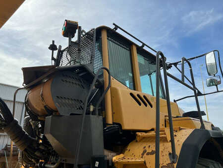 Zalomené klouby-dampry  2008 Volvo A35E FS (17)