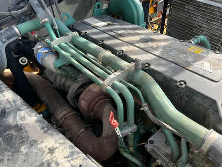 Zalomené klouby-dampry  2008 Volvo A35E FS (27)