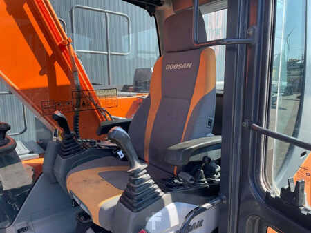 Mobilní bagry 2015 Doosan DX170W-5 (19)