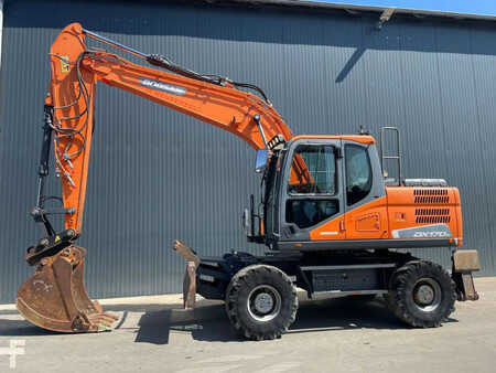 Mobilní bagry 2015 Doosan DX170W-5 (5)