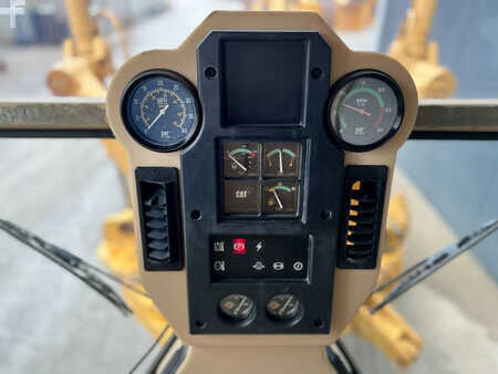 Livellatrici 1997 Caterpillar 140H (24)