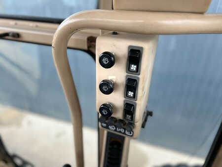 Livellatrici 1997 Caterpillar 140H (26)