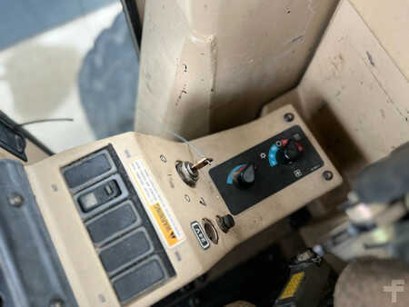 Livellatrici 1997 Caterpillar 140H (29)