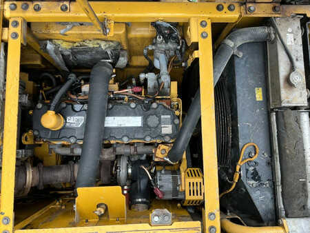 Escavadora de rastos 2009 Caterpillar 328D LCR (19)