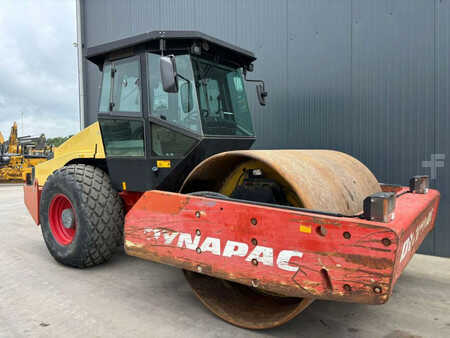 Sestavy válců 2010 Dynapac CA602D (3)