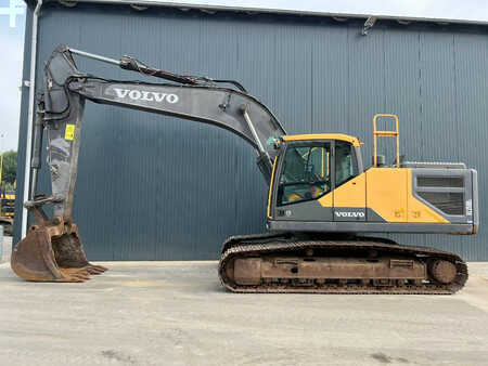 Korečková rýpadla 2015 Volvo EC250E L (36)