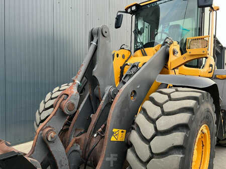 Ładowarki kołowe 2015 Volvo L90H (23)