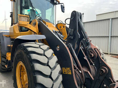 Ładowarki kołowe 2015 Volvo L90H (25)