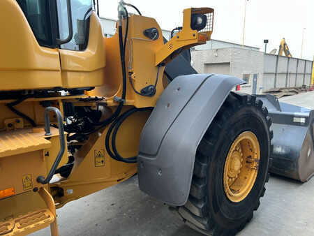 Ładowarki kołowe 2015 Volvo L90H (31)