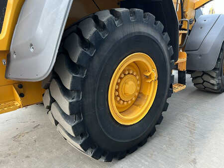 Ładowarki kołowe 2015 Volvo L90H (35)