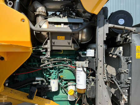 Ładowarki kołowe 2015 Volvo L90H (7)