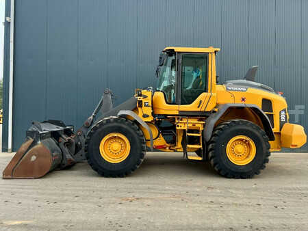 Ładowarki kołowe 2015 Volvo L90H (9)