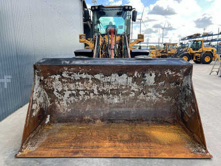 Ładowarki kołowe 2011 Volvo L90F (17)