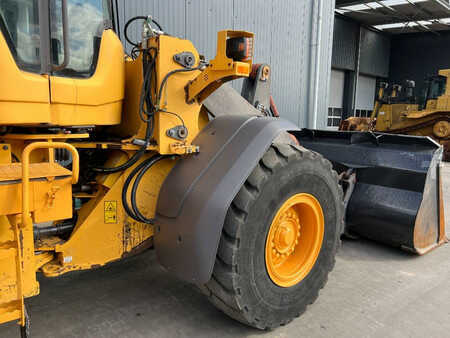 Ładowarki kołowe 2011 Volvo L90F (37)