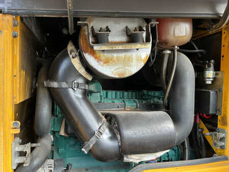 Ładowarki kołowe 2011 Volvo L90F (38)