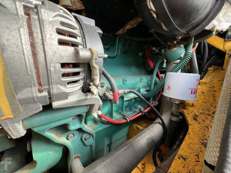 Ładowarki kołowe 2011 Volvo L90F (39)