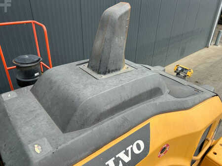 Cargadoras de ruedas 2017 Volvo L120H (7)