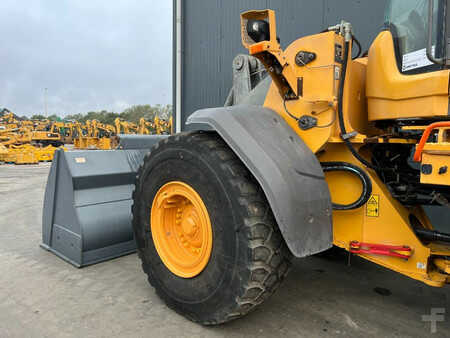 Cargadoras de ruedas 2017 Volvo L120H (9)