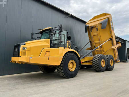Articulated Dump Trucks 2018 Caterpillar 745 04A NEW TYRES (2)