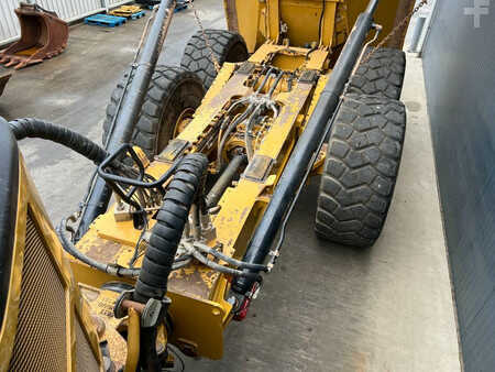 Tombereau articulé 2019 Caterpillar 745 (16)