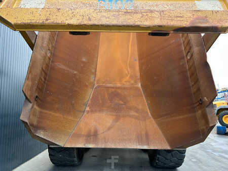 Tombereau articulé 2019 Caterpillar 745 (21)