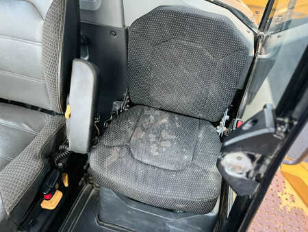 Tombereau articulé 2019 Caterpillar 745 (25)