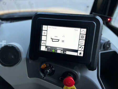 Tombereau articulé 2019 Caterpillar 745 (30)